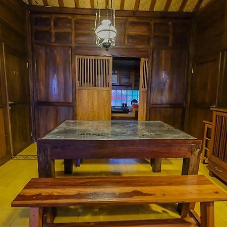 Rumah Stroberi Organic Farm & Family Lodge Lembang Exterior foto